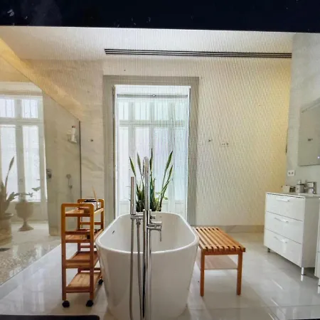 Casa Palacio En Con Piscina Privada Villa *